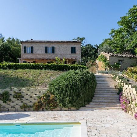 Casa Raffaela, Charming Villa With A Nice Pool Monte Giberto Екстериор снимка