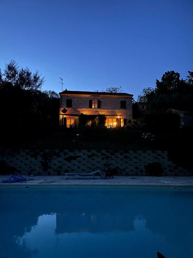 Casa Raffaela, Charming Villa With A Nice Pool Monte Giberto Екстериор снимка